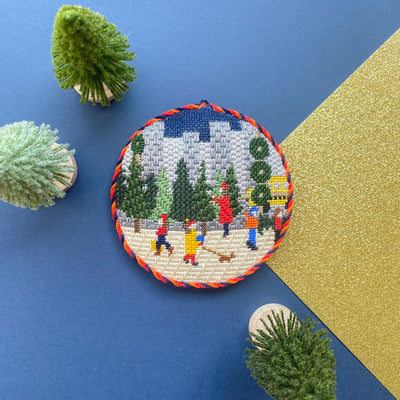 City Christmas Tree Stand - Penny Linn Designs - Stitch Style Needlepoint